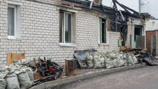 24/7 Emergency Fire Damage Removal experts in Cleveland, FL